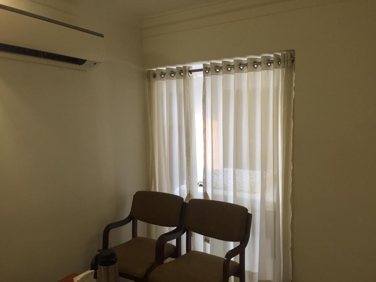 Hotel Apex Ahmedabad Buitenkant foto