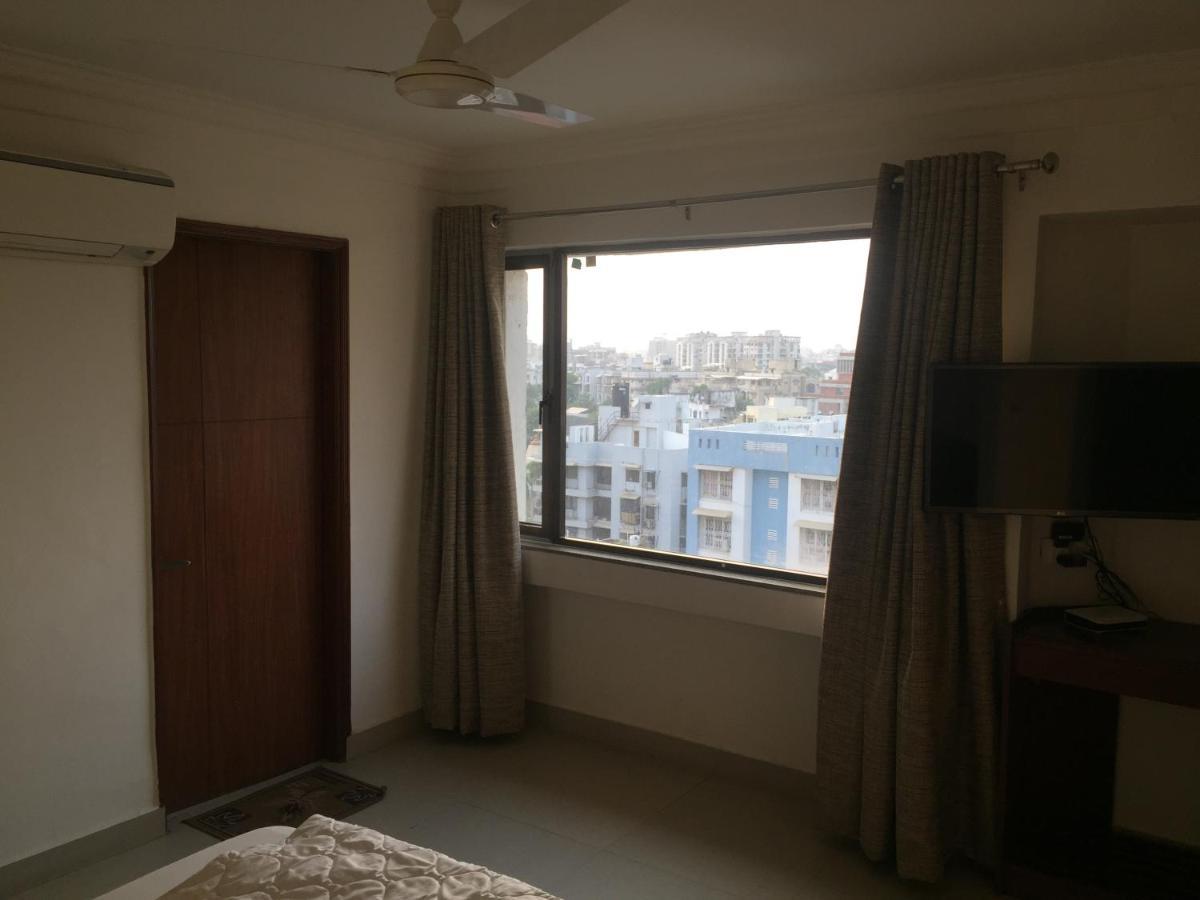 Hotel Apex Ahmedabad Buitenkant foto