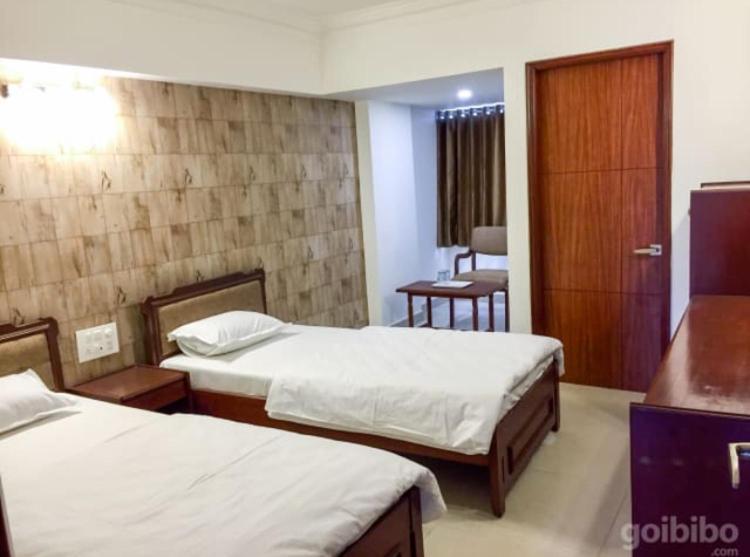 Hotel Apex Ahmedabad Buitenkant foto
