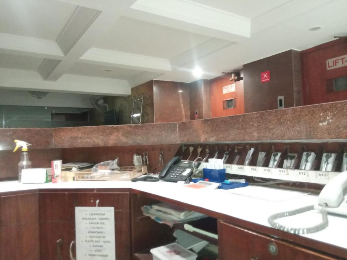 Hotel Apex Ahmedabad Buitenkant foto
