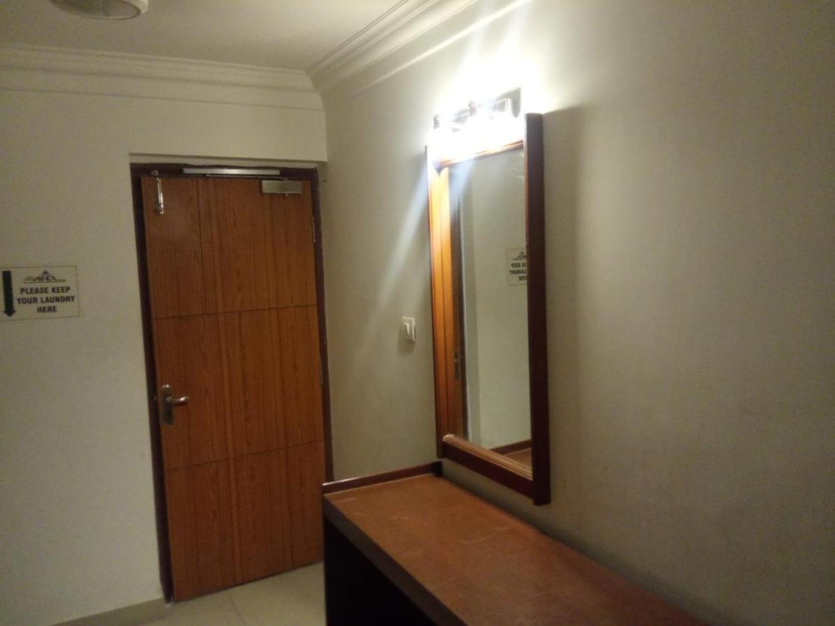 Hotel Apex Ahmedabad Buitenkant foto