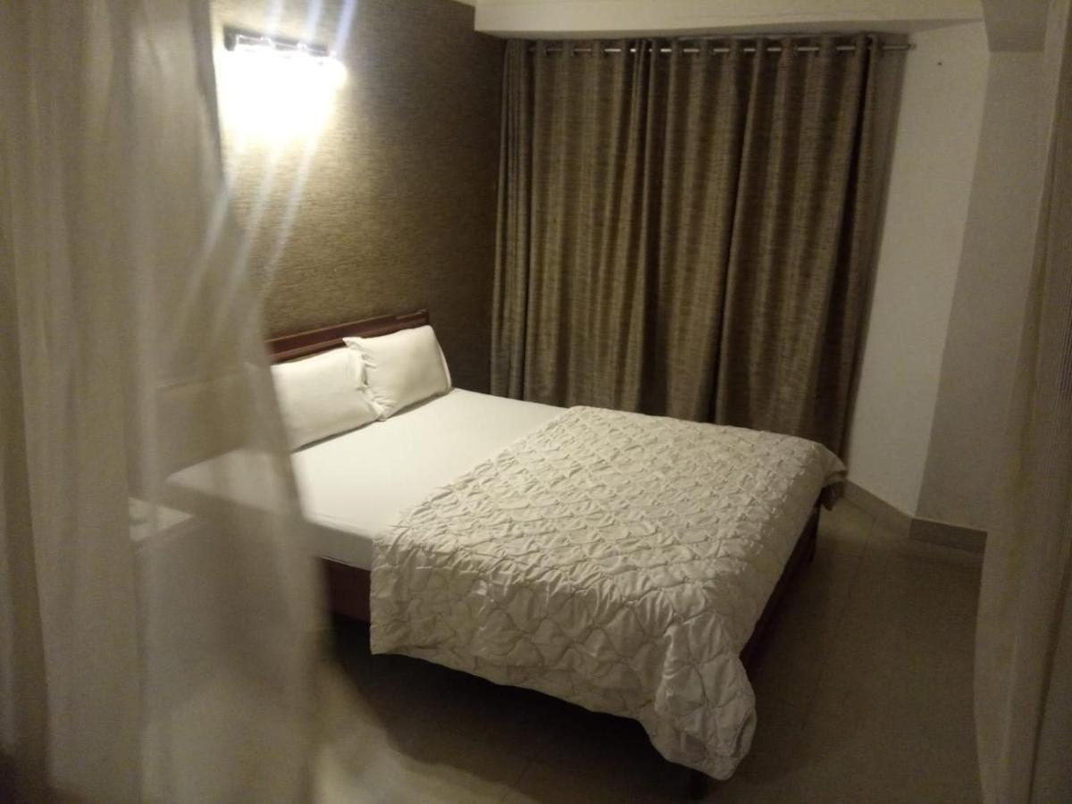 Hotel Apex Ahmedabad Buitenkant foto